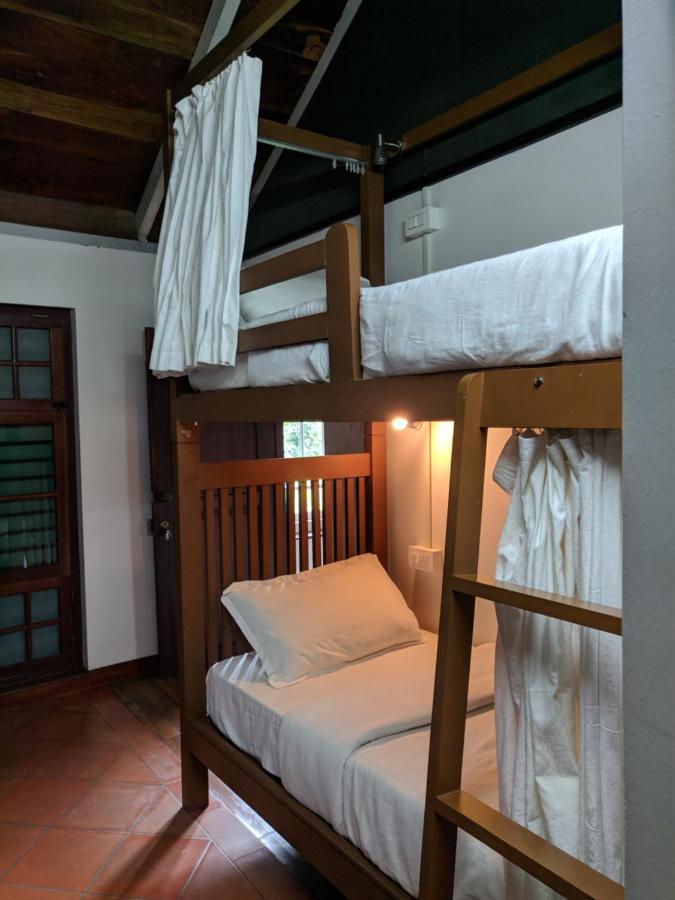 Hostel Adri Chembra Meppādi Exteriér fotografie
